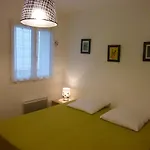 Du Tilleul بيت للعطل