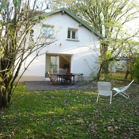 Du Tilleul Tatil Evi *
